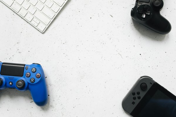 Choisir entre iPhone 13 et Samsung Galaxy S21